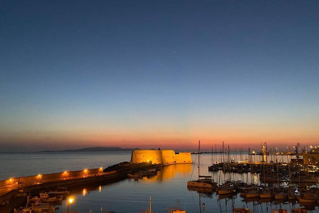 Archipelagos Apt In The Heart Of The City Héraklion Extérieur photo